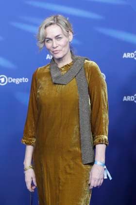 Gesine Cukrowski, bei der ARD BLUE HOUR 2026, Party zur 76. Internationalen Filmfestspiele Berlin, Berlinale, im Telegraphenamt in Berlin, Roter Teppich,