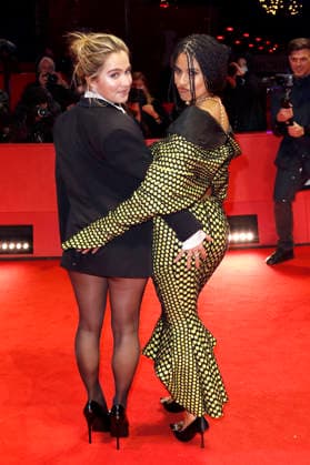 Haley Lu Richardson und Zazie Beetz beim Photocall zum Kinofilm Good Luck, Have Fun, Don t Die auf der Berlinale 2026 76. Internationale Filmfestspiele Berlin auf dem Red Carpet vom Berlinale Palast. Berlin, 13.02.2026