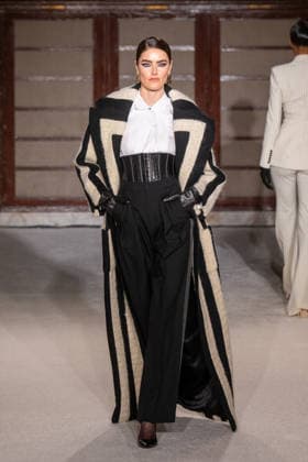 Sergio Hudson - Runway - February 2026 New York Fashion Week (NEW) Sergio Hudson - Runway - February 2026 New York Fashion Week. February 13, 2026, New York, New York, USA: Daphne Velghe walks the runway for the Sergio Hudson fashion show during the New York Fashion Week at the New York Public Library on February 13, 2026 in New York City. (Credit: M10s TheNews2) (Foto: M10s Thenews2 imago images) Sergio Hudson - Runway - February 2026 New York Fashion Week  Copyright: xRonxAdarx