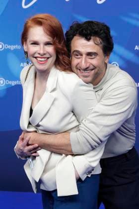 Henny Reents, Cem-Ali Gültekin, bei der ARD BLUE HOUR 2026, Party zur 76. Internationalen Filmfestspiele Berlin, Berlinale, im Telegraphenamt in Berlin, Roter Teppich,