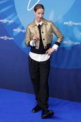 Lisa Bitter, bei der ARD BLUE HOUR 2026, Party zur 76. Internationalen Filmfestspiele Berlin, Berlinale, im Telegraphenamt in Berlin, Roter Teppich,