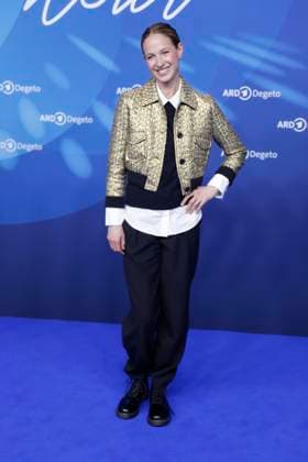 Lisa Bitter, bei der ARD BLUE HOUR 2026, Party zur 76. Internationalen Filmfestspiele Berlin, Berlinale, im Telegraphenamt in Berlin, Roter Teppich,