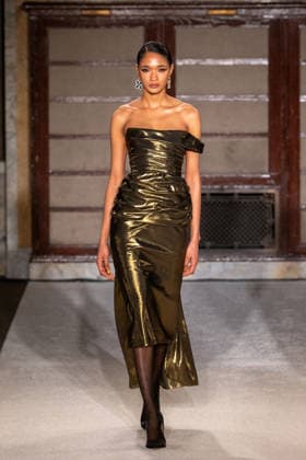 Sergio Hudson - Runway - February 2026 New York Fashion Week (NEW) Sergio Hudson - Runway - February 2026 New York Fashion Week. February 13, 2026, New York, New York, USA: A model walks the runway for the Sergio Hudson fashion show during the New York Fashion Week at the New York Public Library on February 13, 2026 in New York City. (Credit: M10s TheNews2) (Foto: M10s Thenews2 imago images) Sergio Hudson - Runway - February 2026 New York Fashion Week  Copyright: xRonxAdarx