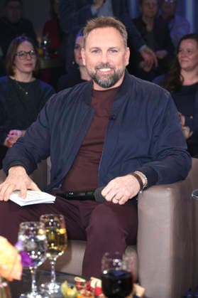 Steven Gätjen bei der Aufzeichnung der NDR Talk Show im NDR Fernsehstudio Lokstedt. Hamburg, 13.02.2026