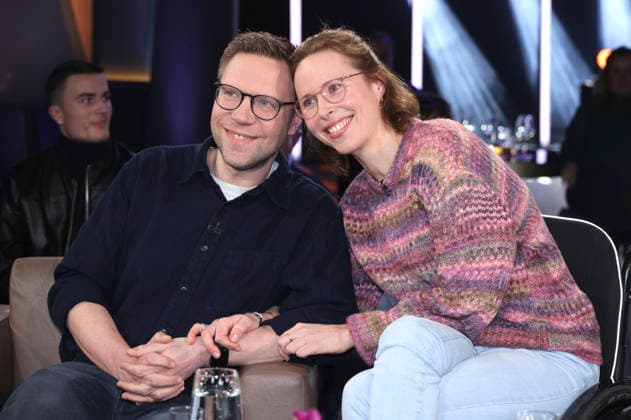Tanja Scholz mit Ehemann Björn Scholz bei der Aufzeichnung der NDR Talk Show im NDR Fernsehstudio Lokstedt. Hamburg, 13.02.2026