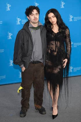 Aidan Zamiri und Charli xcx beim Photocall zum Kinofilm The Moment auf der Berlinale 2026 76. Internationale Filmfestspiele Berlin im Hotel Grand Hyatt. Berlin, 14.02.2026