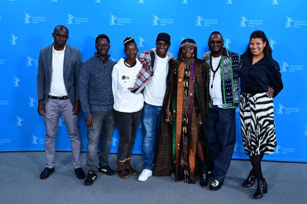 Léquipe du film au photocall du film Doa lors de la 76ème édition du festival international du film de Berlin La Berlinale 2026 , le 14 février 2026 Romain Doucelin Bestimage Cast and crew pose at the Dao photocall during the 76th Berlinale International Film Festival Berlin at Grand Hyatt Hotel on February 14, 2026 in Berlin, Germany Berlin Allemagne  Copyright: xRomainxDoucelinx xBestimagexRomainxDoucelinx xBestimagex