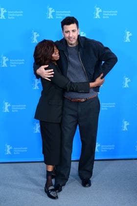 Katy Correa et Samir Guesmi au photocall du film Doa lors de la 76ème édition du festival international du film de Berlin La Berlinale 2026 , le 14 février 2026 Romain Doucelin Bestimage Cast and crew pose at the Dao photocall during the 76th Berlinale International Film Festival Berlin at Grand Hyatt Hotel on February 14, 2026 in Berlin, Germany Berlin Allemagne  Copyright: xRomainxDoucelinx xBestimagexRomainxDoucelinx xBestimagex