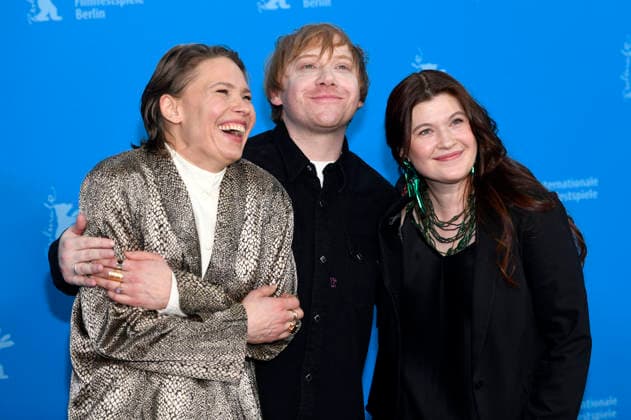 Seidi Haarla, Rupert Grint und Hanna Bergholm beim Photocall zum Kinofilm Yön lapsi Nightborn auf der Berlinale 2026 76. Internationale Filmfestspiele Berlin im Hotel Grand Hyatt. Berlin, 14.02.2026