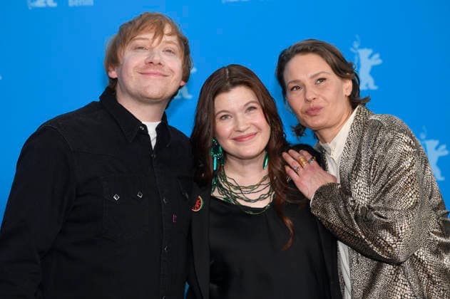 Rupert Grint, Hanna Bergholm und Seidi Haarla beim Photocall zum Kinofilm Yön lapsi Nightborn auf der Berlinale 2026 76. Internationale Filmfestspiele Berlin im Hotel Grand Hyatt. Berlin, 14.02.2026