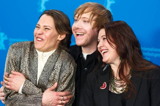 Entertainment Bilder des Tages Seidi Haarla, Rupert Grint und Hanna Bergholm beim Photocall zum Kinofilm Yön lapsi Nightborn auf der Berlinale 2026 76. Internationale Filmfestspiele Berlin im Hotel Grand Hyatt. Berlin, 14.02.2026
