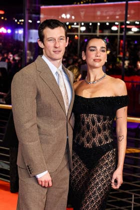 Berlin Berlinale, 76. internationale Filmfestspiele Berlin 2026 Photo Call red Carpet ROSEBUSH PRUNING Dua Lipa mit Partner Callum Turner Berlinale, 76. internationale Filmfestspiele Berlin 2026, 14.02.2026 -Pressefoto Roger Buerke Copyright: xEibner-Pressefoto RogerxBuerkex EP_RBE