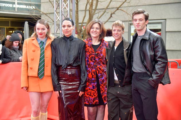 Luna Wedler, Haley Louise Jones, Martina Gedeck, Sylvaine Faligant und Jannis Niewöhner bei der Premiere des Kinofilms Allegro Pastell auf der Berlinale 2026 76. Internationale Filmfestspiele Berlin im Zoo Palast. Berlin, 14.02.2026