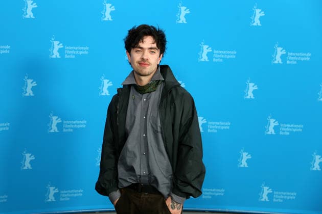 Entertainment Bilder des Tages February 14, 2026, Berlin, Germany: Director Aidan Zamiri poses for photographers at the photo call for the film The Moment during the the 76th Berlin International Film Festival (Berlinale), which is Europe s first major film festival of the year, in Berlin. The festival runs from February 12 to 22, 2026. Berlin Germany - ZUMAf146 20260214_zip_f146_074 Copyright: xRouzbehxFouladix