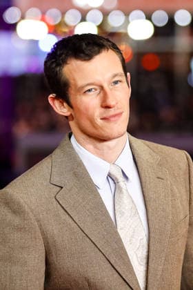 Berlin Berlinale, 76. internationale Filmfestspiele Berlin 2026 Photo Call red Carpet ROSEBUSH PRUNING Callum Turner (Schauspieler Actor) Berlinale, 76. internationale Filmfestspiele Berlin 2026, 14.02.2026 -Pressefoto Roger Buerke Copyright: xEibner-Pressefoto RogerxBuerkex EP_RBE