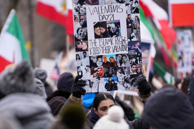 Thousands march in Toronto in support of regime change in Iran TORONTO, CANADA - FEBRUARY 14 : Thousands of protestors attend a rally at Yonge Street against Iranian regime on February 14, 2026 in Toronto, Ontario, Canada. Toronto Police warned of ‘extreme traffic and transit delays with attendance of as many as 200,000 people . Protesters waving flags and chanting slogans in solidarity with the Iranian people, marched along Yonge Street in North York within ‘Global Day of Action’. Mert Alper Dervis Anadolu Ontario Canada. Editorial use only. Please get in touch for any other usage.  Copyright: x2026xAnadoluxMertxAlperxDervisx