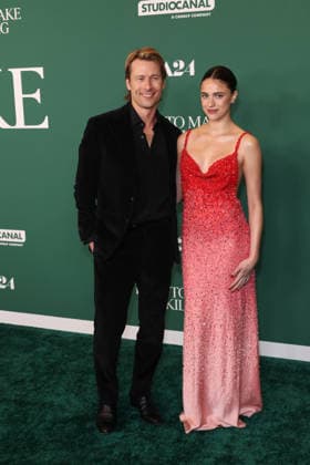 Los Angeles Special Screening Of A24 s How To Make A Killing Glen Powell and Margaret Qualley at the Los Angeles Special Screening Of A24 s How To Make A Killing held at AMC The Grove 14 on February 14, 2026 in Beverly Grove, Los Angeles, California, United States., Credit:Xavier Collin Avalon USA, Los Angeles  Copyright: xXavierxCollinx xAvalonx 1075168376