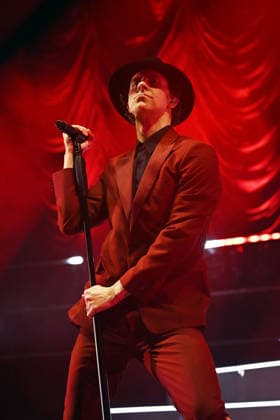 MaxÃ¯mo Park performing at Brixton Academy LONDON, ENGLAND - FEBRUARY 14: Paul Smith of ˜MaxÃ¯mo Park™ performing at Brixton Academy on February 14, 2026 in London, England. CAP MAR MAR Great Britain Copyright: xMartinxHarris CapitalxPicturesx