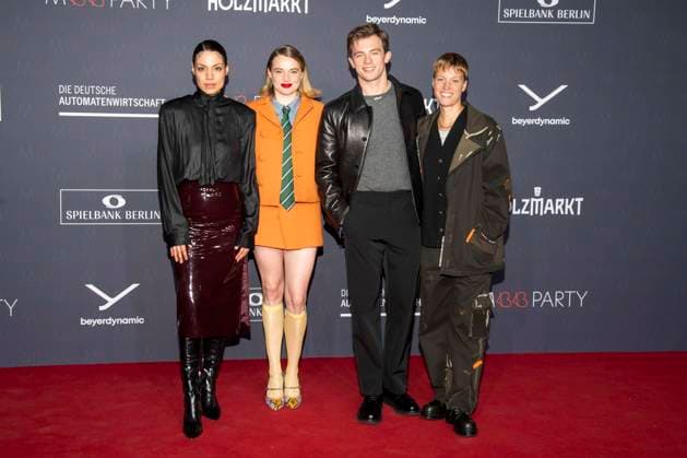 Haley Louise Jones, Luna Wedler und Jannis Niewöhner Sylvaine Faligant zu Gast auf dem roten Teppich bei der Medienboard Party 2026 auf der 76. Berlinale 2026 am Holzmarkt am Samstag 14.Februar 2026 in Berlin Berlin Deutschland
