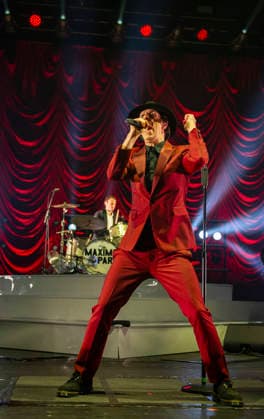 Maximo Park at O2 Academy Brixton 14 02 2026 Maximo Park perform at O2 Academy Brixton in London on 14th February 2026. Tom English drums Duncan Lloyd guitar Paul Smith lead vocals Jemma Freese keyboards, piano, backing vocals Andrew Lowther bass guitar, Credit:Zoran Veselinovic Avalon UK, London, O2 Academy Brixton  Copyright: xZoranxVeselinovicx xAvalonx 1075153133