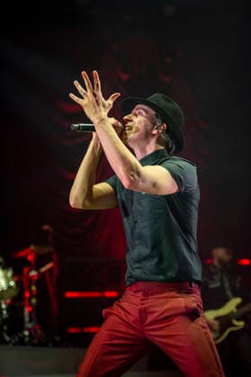Maximo Park at O2 Academy Brixton 14 02 2026 Maximo Park perform at O2 Academy Brixton in London on 14th February 2026. Tom English drums Duncan Lloyd guitar Paul Smith lead vocals Jemma Freese keyboards, piano, backing vocals Andrew Lowther bass guitar, Credit:Zoran Veselinovic Avalon UK, London, O2 Academy Brixton  Copyright: xZoranxVeselinovicx xAvalonx 1075153229