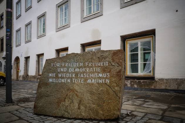 15.02.2026, Braunau am Inn, AUT, Unterwegs in Oberösterreich, Themenbild, Symbolbild, Verschiedene Themenbilder, Reportage, Umbau, Hitler Haus, Geburtshaus, Baufortschritt, NEUE PI Braunau, im Bild Außenansicht, Verschiedene Ansichten, *** 15 02 2026, Braunau am Inn, AUT, On the road in Upper Austria, Theme picture, Symbolic picture, Various theme pictures, Reportage, Reconstruction, Hitler house, Birthplace, Construction progress, NEW Braunau PI, in the picture Exterior view, Various views,