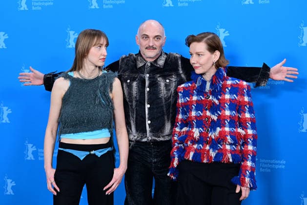 L R Tobias Walker, Caro Braun, Markus Schleinzer, Sandra Hüller and Johannes Schubert at the Rose photocall during the 76th Berlinale International Film Festival Berlin 2026 , February 15, 2026 Romain Doucelin Bestimage The Rose photocall during the 76th Berlinale International Film Festival Berlin at Grand Hyatt Hotel on February 15, 2026 in Berlin, Germany Berlin Allemagne  Copyright: xRomainxDoucelinx xBestimagexRomainxDoucelinx xBestimagex
