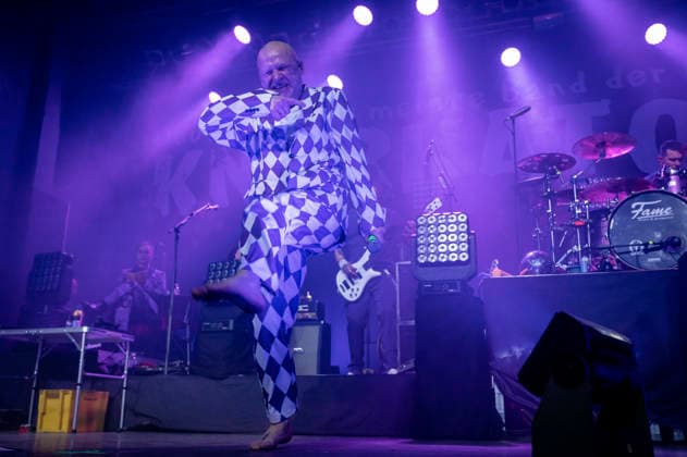 Stumpen von Knorkator live bei einem Konzert der Aller guten Dinge sind 30! -Tour im Capitol. Hannover, 14.02.2026