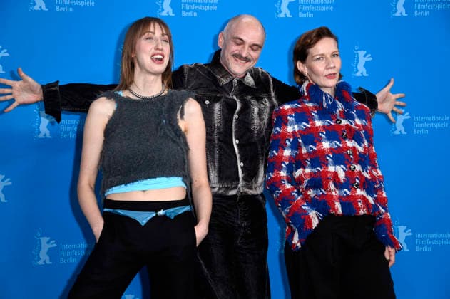 Caro Braun, Markus Schleinzer und Sandra Hüller beim Photocall zum Kinofilm Rose auf der Berlinale 2026 76. Internationale Filmfestspiele Berlin im Hotel Grand Hyatt. Berlin, 15.02.2026
