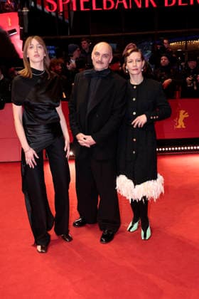 Caro Braun, Markus Schleinzer und Sandra Hueller bei der Rose Film Premiere im Rahmen der 76. Internationale Filmfestspiele Berlinale am 15.02.2026 in Berlin Rose Filmpremiere mit Sandra Hueller bei der 76. Berlinale in Berlin