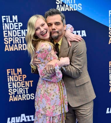Kirsten Dunst and Wagner Moura attend the 41st annual Film Independent Spirit Awards at the Hollywood Palladium in Los Angeles on Sunday, February 15, 2026.  LAP20260215674 JIMxRUYMEN