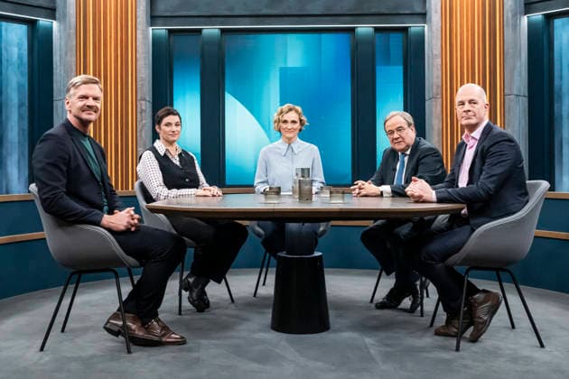 In the picture, from left: Gordon Repinski (Editor-in-Chief, POLITICO Germany), Nicole Deitelhoff (Professor of Political Science and expert in international relations), Caren Miosga, Armin Laschet (Chairman of the Foreign Affairs Committee in the German Bundestag, CDU), Christian Mölling (political scientist and security expert), GER, Berlin, studio, guest on Caren Miosga s political talk show, TV, format, with presenter, Das Erste, from Adlershof at Studio 20, topic: In addition to supporting Ukraine, the conference will focus on how Europe can take on more responsibility. Uncertainties in transatlantic relations will also shape the conference. How resilient is Europe s alliance with the US? February 15, 2026 *** In the picture, f Copyright: HMBxMedia UwexKoch