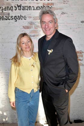 Till Schmerbeck mit Gast beim Charity-Event Cancel Cancer im Rahmen der Berlinale 2026 in der Fabrik 23. Berlin, 15.02.2026