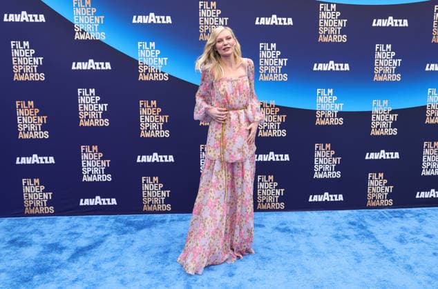 2026 Film Independent Spirit Awards at Hollywood Palladium Featuring: Kirsten Dunst Where: Los Angeles, California, United States When: 16 Feb 2026 Credit: Faye s Vision Cover Images EDITORIAL USE ONLY. NOT FOR USE BY NEWSPAPERS BASED IN THE UK. Copyright: xx coverimg55473784