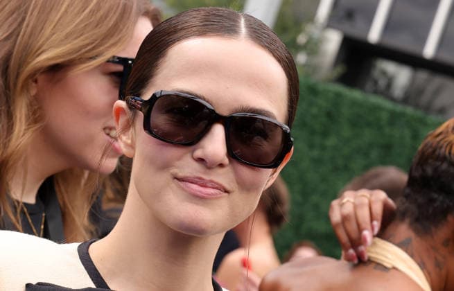 2026 Film Independent Spirit Awards at Hollywood Palladium Featuring: Zoey Deutch Where: Los Angeles, California, United States When: 15 Feb 2026 Credit: Faye s Vision Cover Images EDITORIAL USE ONLY. NOT FOR USE BY NEWSPAPERS BASED IN THE UK. Copyright: xx coverimg55474470