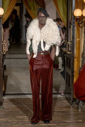 Zaldy - Runway - February 2026 New York Fashion Week, New York, USA - 15 Feb 2026 A model walks the runway at the Zaldy fashion show during New York Fashion Week at Hotel Chelsea on February 15, 2026 in New York City. New York United States Copyright: xRonxAdarx xSOPAxImagesx _radar_zaldy_20260215_02814
