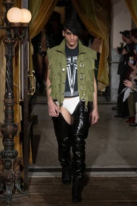 Zaldy - Runway - February 2026 New York Fashion Week, New York, USA - 15 Feb 2026 A model walks the runway at the Zaldy fashion show during New York Fashion Week at Hotel Chelsea on February 15, 2026 in New York City. New York United States Copyright: xRonxAdarx xSOPAxImagesx _radar_zaldy_20260215_03337
