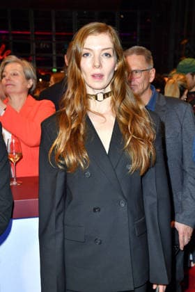 Pheline Roggan beim NRW-Empfang bei den 76. Internationalen Filmfestspielen in Berlin 150226
