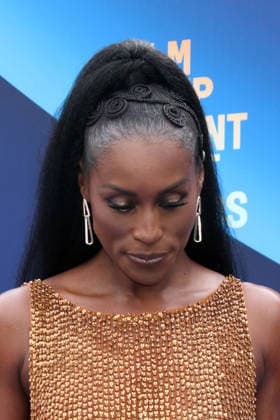 41st Independent Spirit Awards Arrivals 41st Independent Spirit Awards at the Hollywood Palladium on February 15, 2026 in Los Angeles, CA Featuring: Issa Rae hair detail Where: Los Angeles, California, United States When: 16 Feb 2026 Credit: Nicky Nelson WENN Los Angeles California United States Copyright: xNickyxNelson WENNx wenn40964018 KH1x wenn40964018