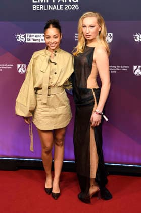 Samirah Breuer und Helena Zengel beim 23. NRW Empfang des Landes NRW und der Film- und Medienstiftung NRW im Rahmen der Berlinale 2026 in der Vertretung des Landes Nordrhein-Westfalen. Berlin, 15.02.2026