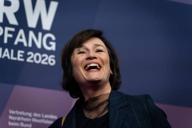 23. NRW-Empfang, Berlinale, Sandra Maischberger, Fernsehmoderatorin 23. NRW-Empfang, Berlinale, Landesvertretung, Berlin, Sandra Maischberger, Fernsehmoderatorin Berlin Berlin GER