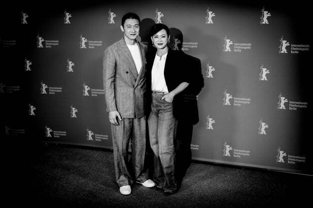 Photocall for We are all strangers , Grand Hyatt Berlin, Berlin, Germany Andi Lim and Yeo Yann Yann poses at the Photocall for We are all strangers during Berlinale (Berlin Film Festival) at Grand Hyatt Berlin, Berlin, , Germany on 16 February 2026. Editors Note: Image converted to monochrome, Credit:Julie Edwards Avalon  Copyright: xJuliexEdwardsx xAvalonx 1075528259