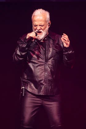 Nino de Angelo live bei einem Konzert seiner Irgendwann im Leben Live 2026 -Tour in der Messehalle. Erfurt, 15.03.2026