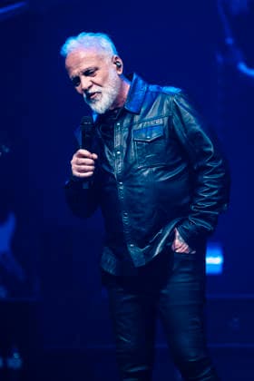 Nino de Angelo live bei einem Konzert seiner Irgendwann im Leben Live 2026 -Tour in der Messehalle. Erfurt, 15.03.2026
