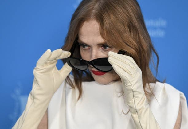 76. Berlinale, Die Blutgräfin Photocall 76th Berlin International Film Festival BERLIN, GERMANY - FEBRUARY 16: French actor Isabelle Huppert of the film Die Blutgraefin (The Blood Countess) poses for the press during the 76th International Berlin Film Festival (Berlinale) in Berlin, Germany on February 16, 2026. Halil Sagirkaya Anadolu Berlin Germany. Editorial use only. Please get in touch for any other usage.  Copyright: x2026xAnadoluxHalilxSagirkayax