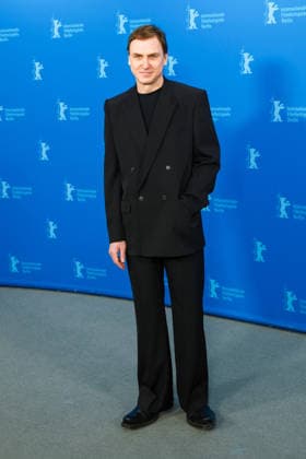 76. Berlinale, Die Blutgräfin Photocall Photocall forThe Blood Countess , Grand Hyatt Berlin, Berlin, Germany Lars Eidinger poses at the Photocall forThe Blood Countess during Berlinale (Berlin Film Festival) at Grand Hyatt Berlin, Berlin, , Germany on 16 February 2026., Credit:Julie Edwards Avalon  Copyright: xJuliexEdwardsx xAvalonx 1075559210
