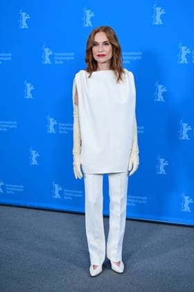 Isabelle Huppert at The Blood Countess photocall during the 76th Berlinale International Film Festival Berlin 2026 , February 16, 2026 Romain Doucelin Besitmage The Die Blutgräfin The Blood Countess photocall during the 76th Berlinale International Film Festival Berlin at Gret Hyatt Hotel on February 16, 2026 in Berlin, Germany Berlin Allemagne  Copyright: xRomainxDoucelinx xBestimagexRomainxDoucelinx xBestimagex