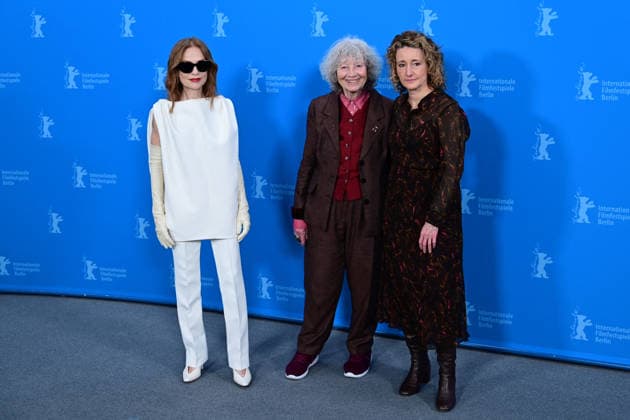 Isabelle Huppert, Ulrike Ottinger and Tricia Tuttle at The Blood Countess photocall during the 76th Berlinale International Film Festival Berlin 2026 , February 16, 2026 Romain Doucelin Besitmage The Die Blutgräfin The Blood Countess photocall during the 76th Berlinale International Film Festival Berlin at Gret Hyatt Hotel on February 16, 2026 in Berlin, Germany Berlin Allemagne  Copyright: xRomainxDoucelinx xBestimagexRomainxDoucelinx xBestimagex