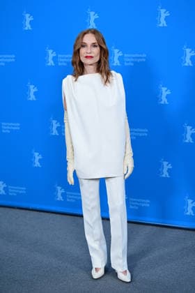 Isabelle Huppert at The Blood Countess photocall during the 76th Berlinale International Film Festival Berlin 2026 , February 16, 2026 Romain Doucelin Besitmage The Die Blutgräfin The Blood Countess photocall during the 76th Berlinale International Film Festival Berlin at Gret Hyatt Hotel on February 16, 2026 in Berlin, Germany Berlin Allemagne  Copyright: xRomainxDoucelinx xBestimagexRomainxDoucelinx xBestimagex