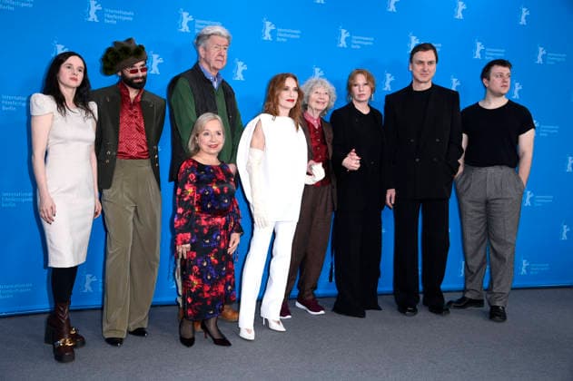 Maresi Riegner, Tom Neuwirth, Christine Urspruch, Marco Lorenzini, Isabelle Huppert, Ulrike Ottinger, Birgit Minichmayr, Lars Eidinger und Thomas Schubert bei der Pressekonferenz zum Kinofilm Die Blutgräfin The Blood Countess auf der Berlinale 2026 76. Internationale Filmfestspiele Berlin im Hotel Grand Hyatt. Berlin, 16.02.2026